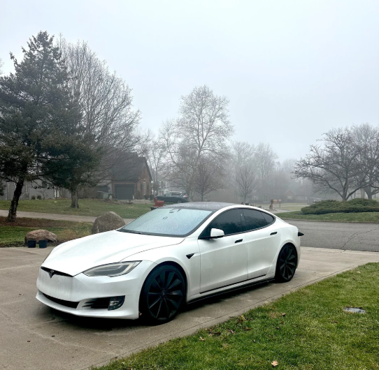 Why Is My Tesla Not Accelerating?